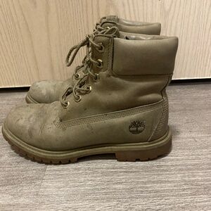 Timberland Size 7.5 Women’s Gray Boots ,